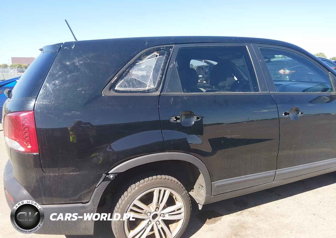 2011 Kia Sorento Lx VIN:5XYKTCA11BG081838 - 6
