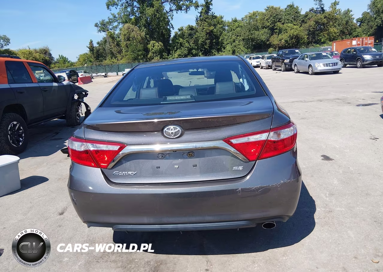 2016 Toyota Camry Se VIN:4T1BF1FK6GU123838 - 17