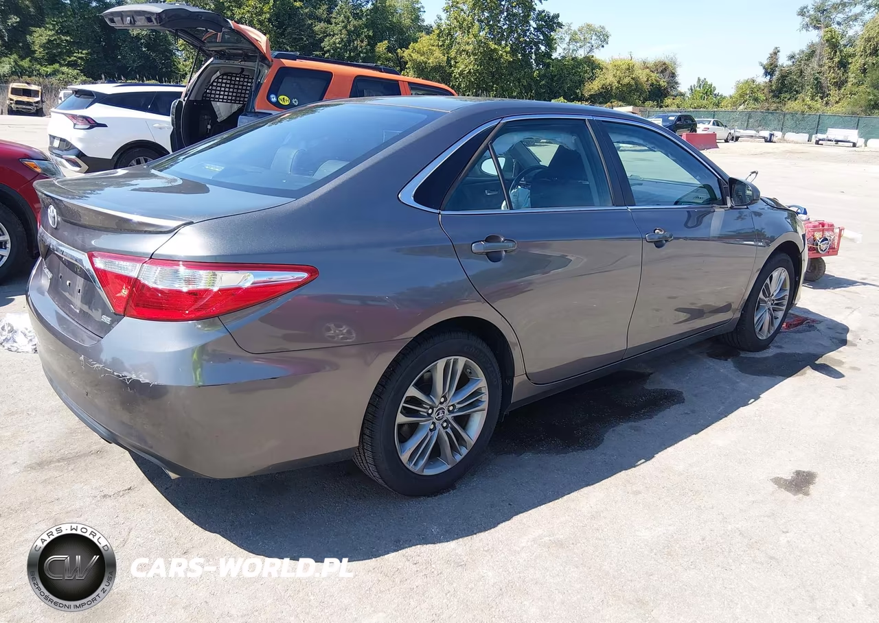 2016 Toyota Camry Se VIN:4T1BF1FK6GU123838 - 4
