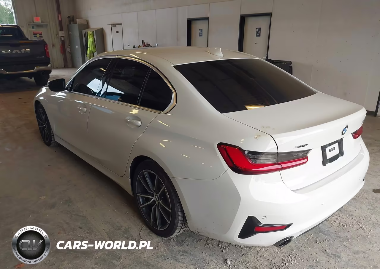 2021 BMW 330I xDrive VIN:3MW5R7J0XM8B87050 - 3