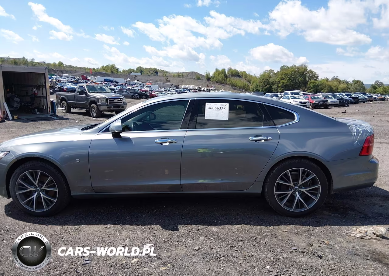2018 Volvo S90 T6 Momentum VIN:LVY992MK6JP005273 - 14