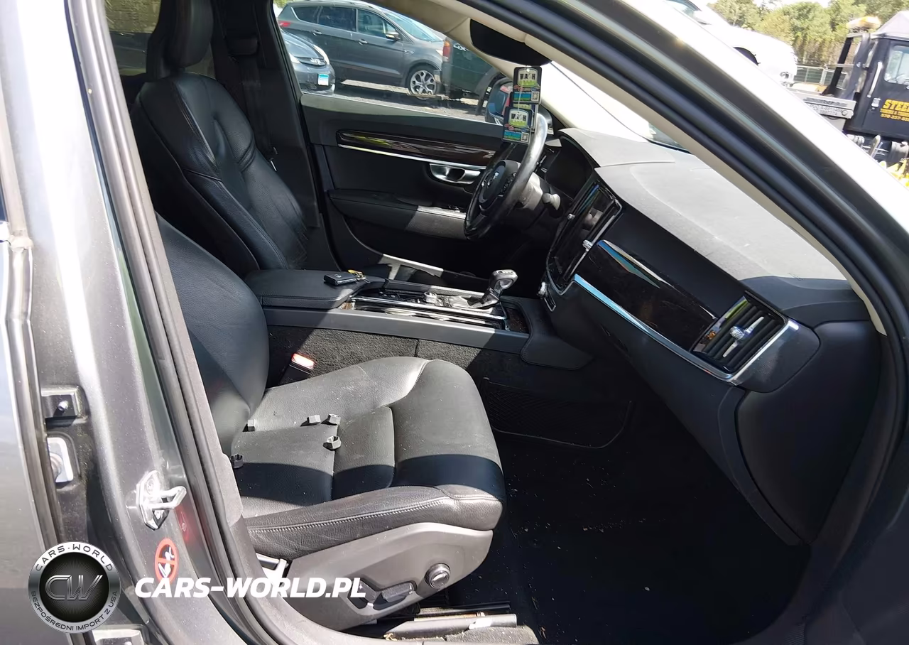 2018 Volvo S90 T6 Momentum VIN:LVY992MK6JP005273 - 5