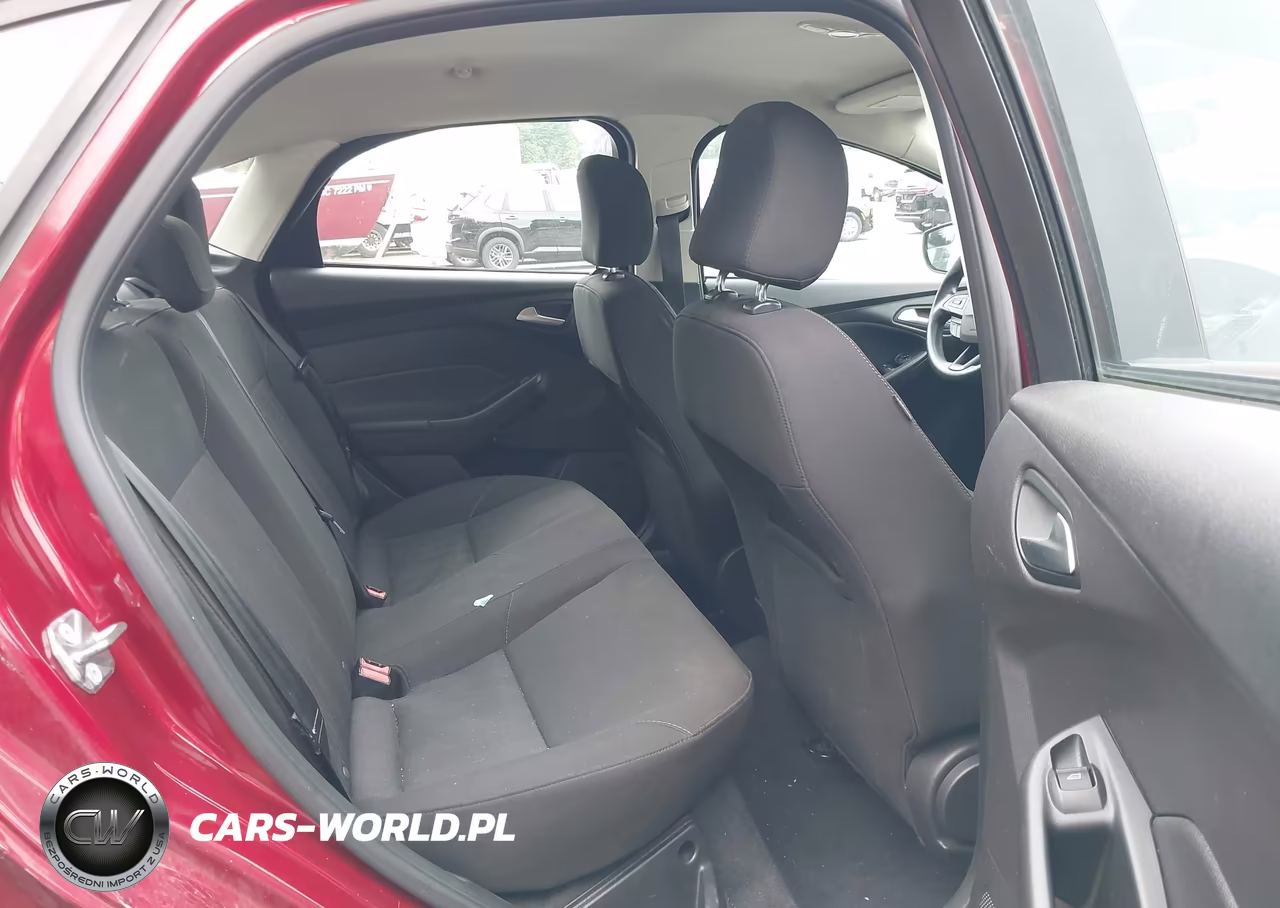 2015 Ford Focus Se VIN:1FADP3F20FL226902 - 8