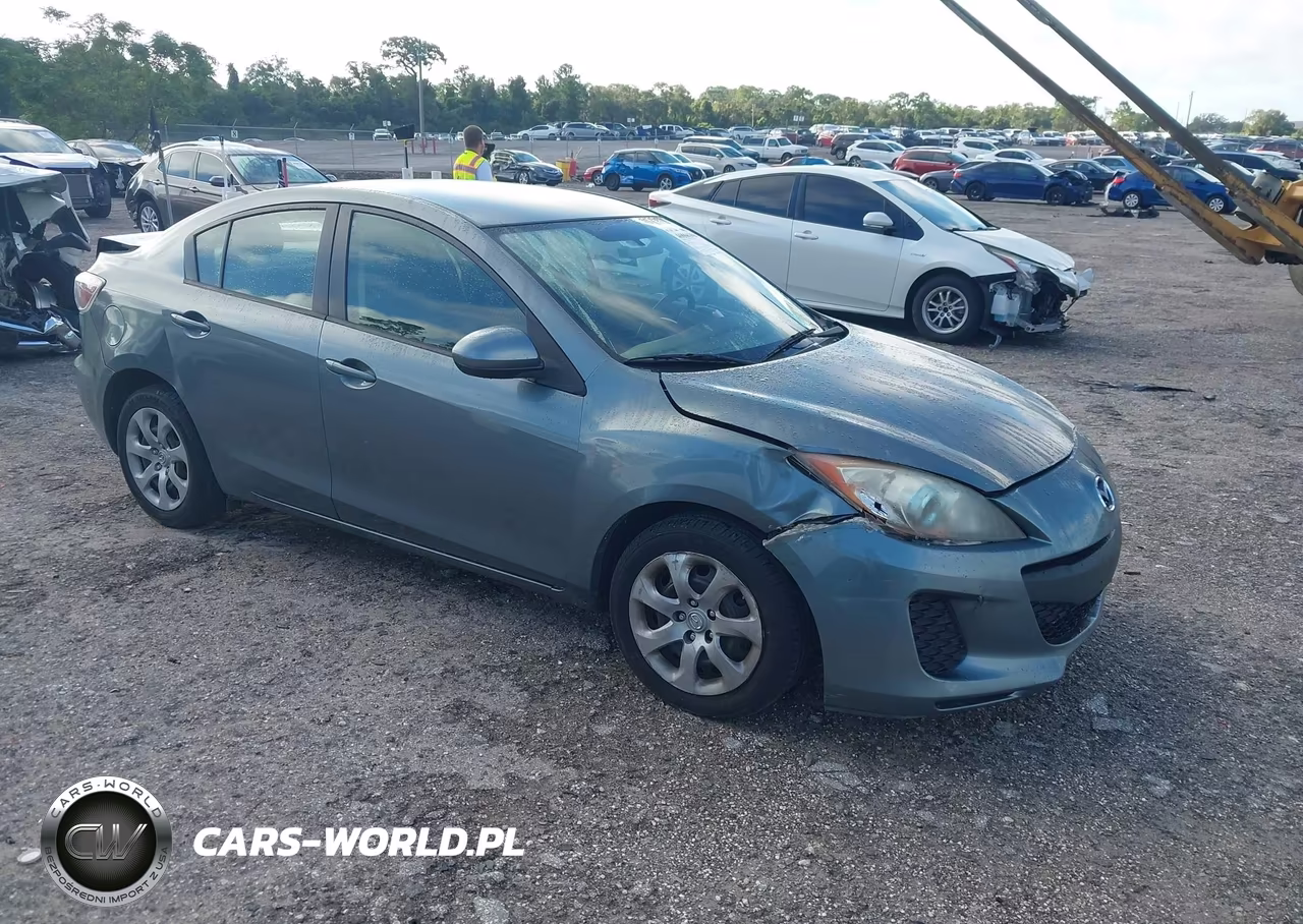 2013 Mazda Mazda3 I Sport