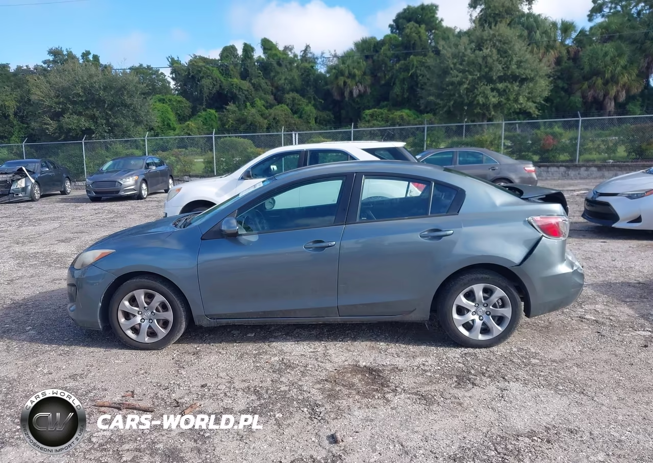 2013 Mazda Mazda3 I Sport VIN:JM1BL1U75D1715756 - 14