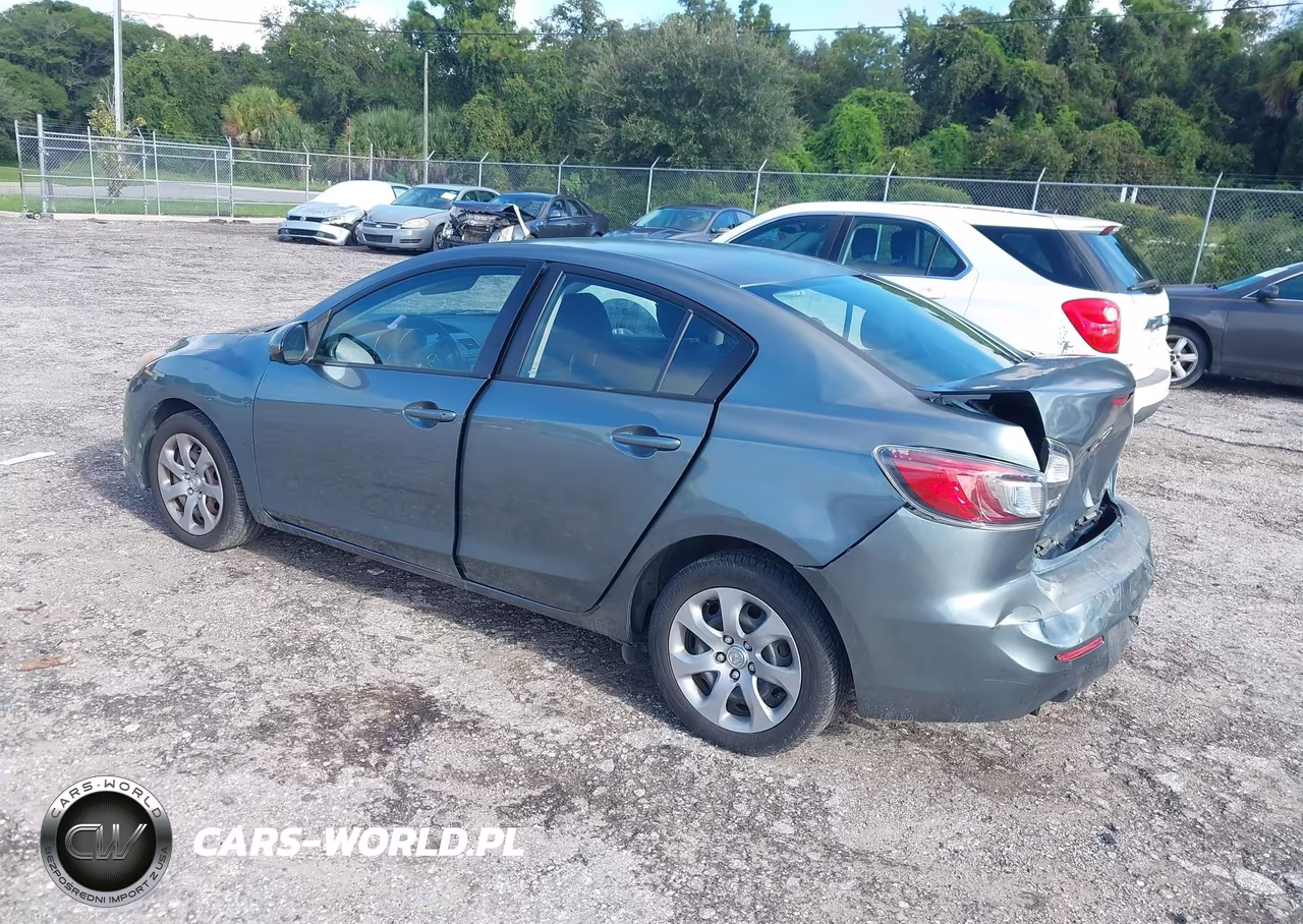 2013 Mazda Mazda3 I Sport VIN:JM1BL1U75D1715756 - 3