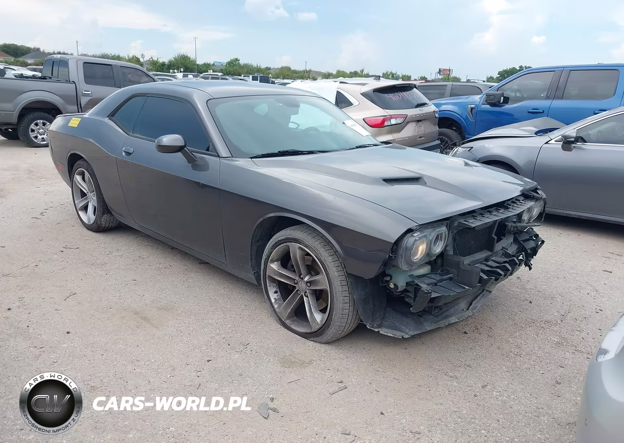 2015 Dodge Challenger Sxt – zdjęcie 1 z 11