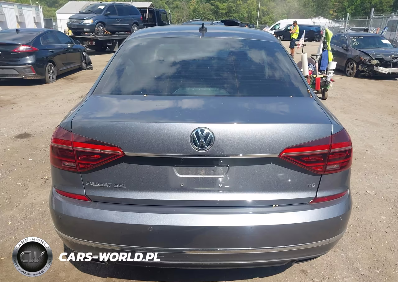 2017 Volkswagen Passat V6 Sel Premium VIN:1VWCM7A35HC036261 - 16