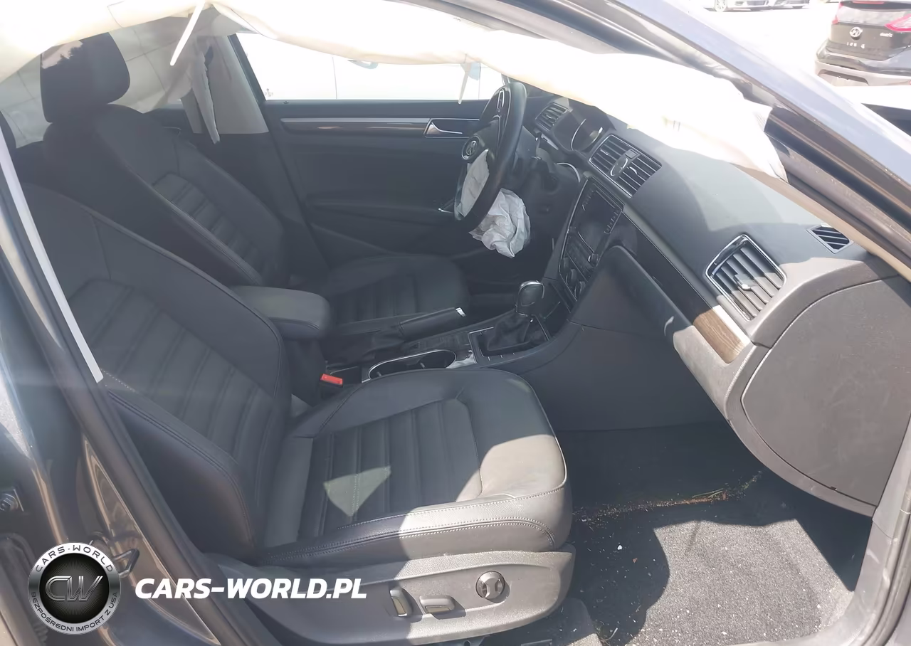 2017 Volkswagen Passat V6 Sel Premium VIN:1VWCM7A35HC036261 - 5