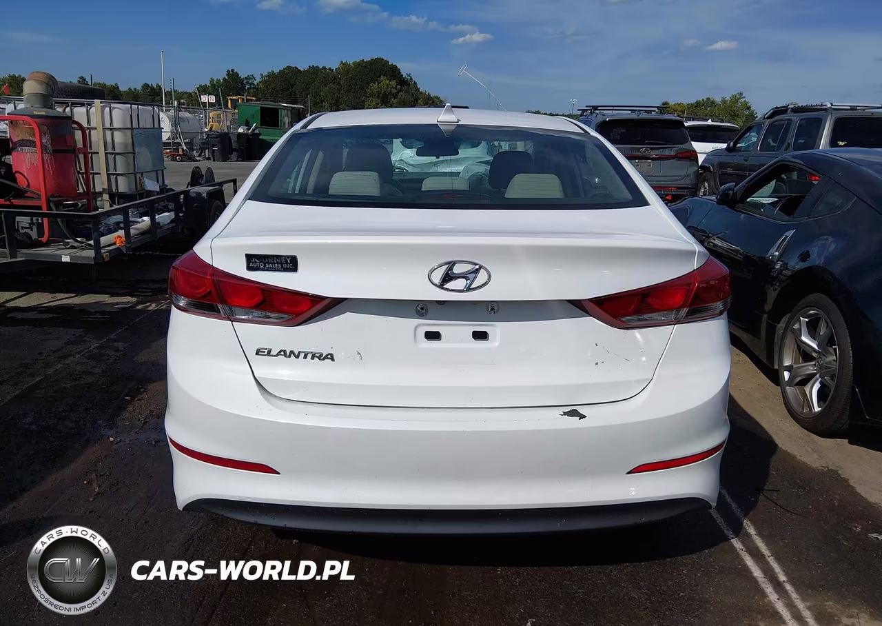 2017 Hyundai Elantra Se VIN:5NPD84LF2HH136355 - 17