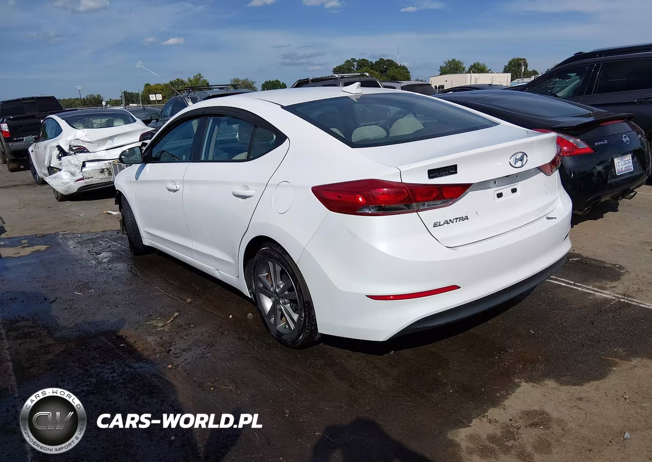 2017 Hyundai Elantra Se VIN:5NPD84LF2HH136355 - 3