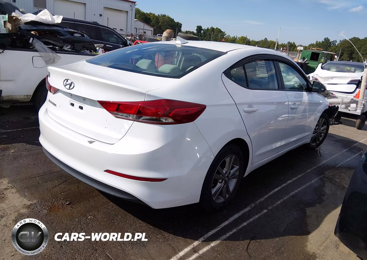 2017 Hyundai Elantra Se VIN:5NPD84LF2HH136355 - 4