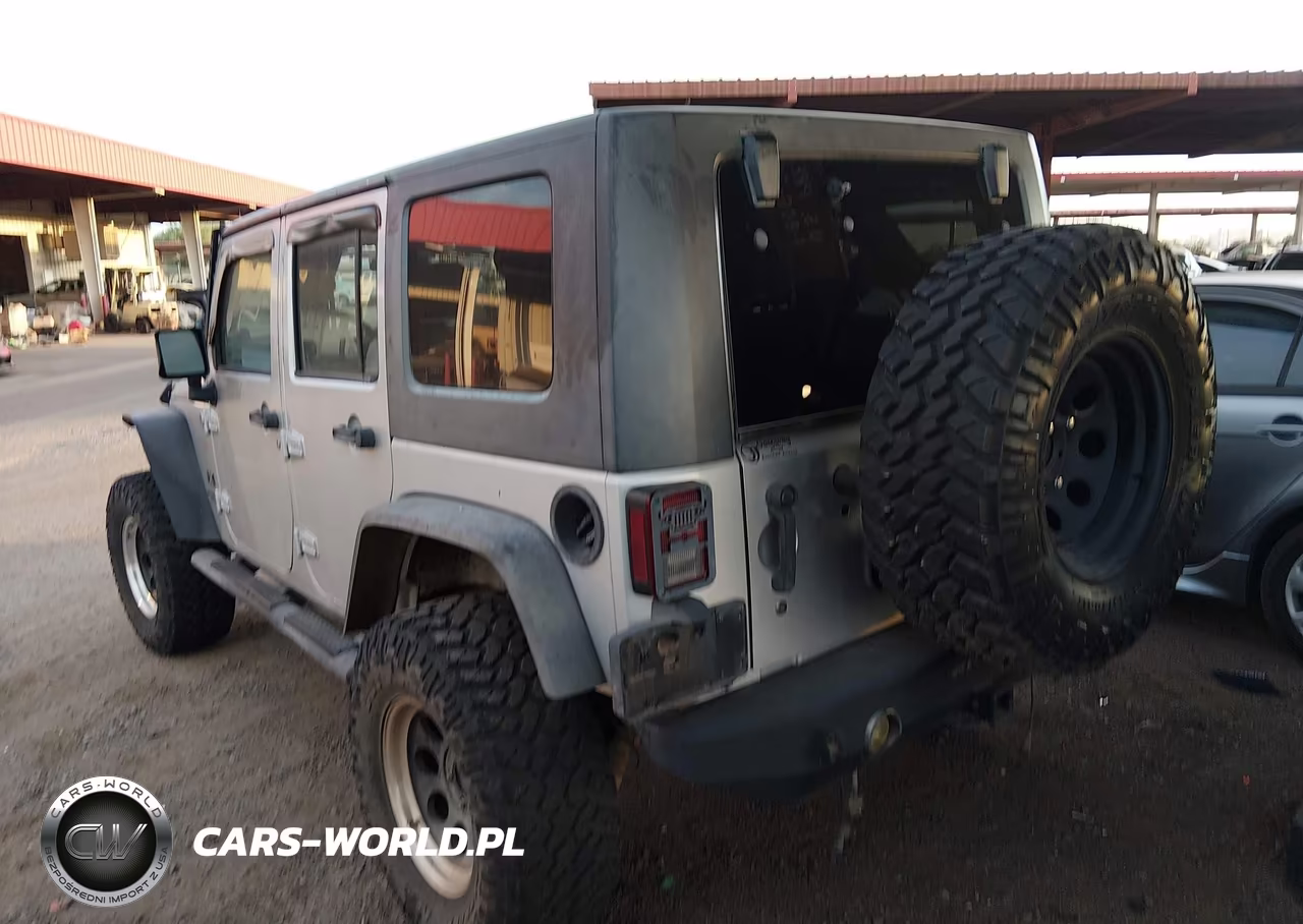2008 Jeep Wrangler Unlimited X VIN:1J4GA39178L557128 - 3