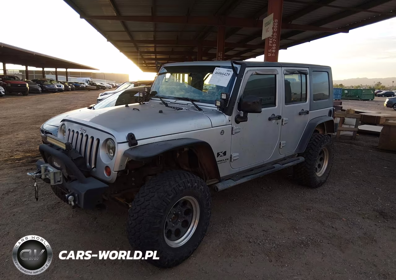 2008 Jeep Wrangler Unlimited X VIN:1J4GA39178L557128 - 6