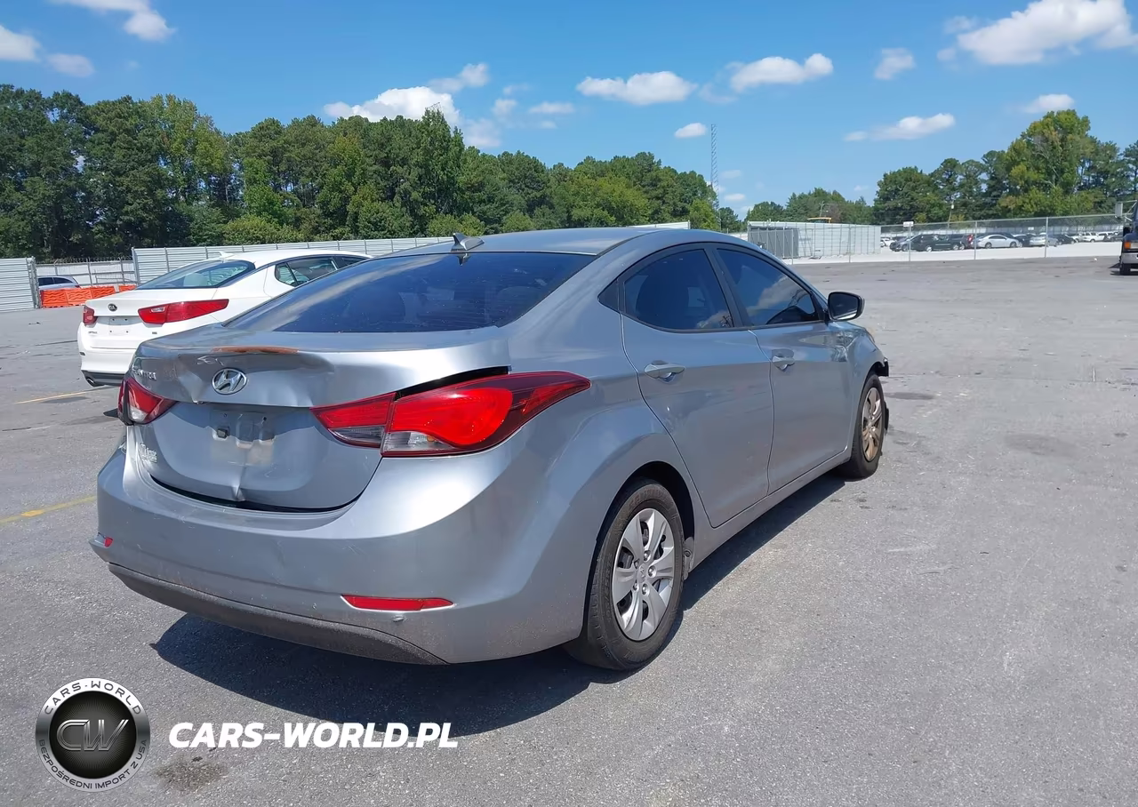 2016 Hyundai Elantra Se VIN:5NPDH4AE9GH705629 - 4