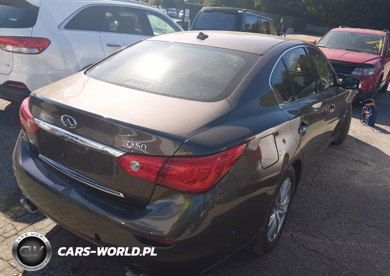 2014 Infiniti Q50 Premium VIN:JN1BV7ARXEM695915 - 4
