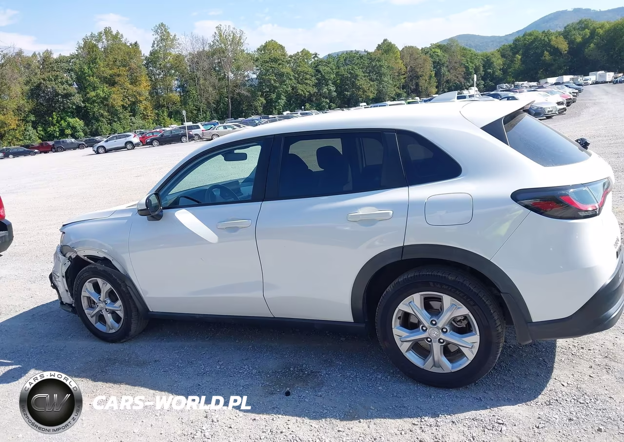 2023 Honda Hr-V Awd Lx VIN:3CZRZ2H34PM707515 - 15