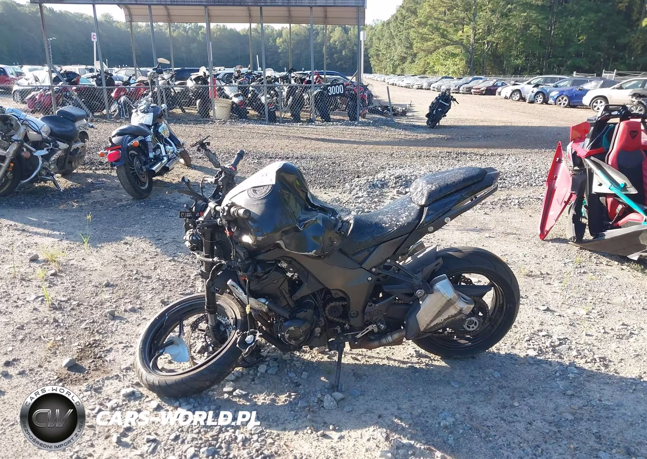 2015 Kawasaki Zx1000 M VIN:JKAZXCM1XFA005498 - 13