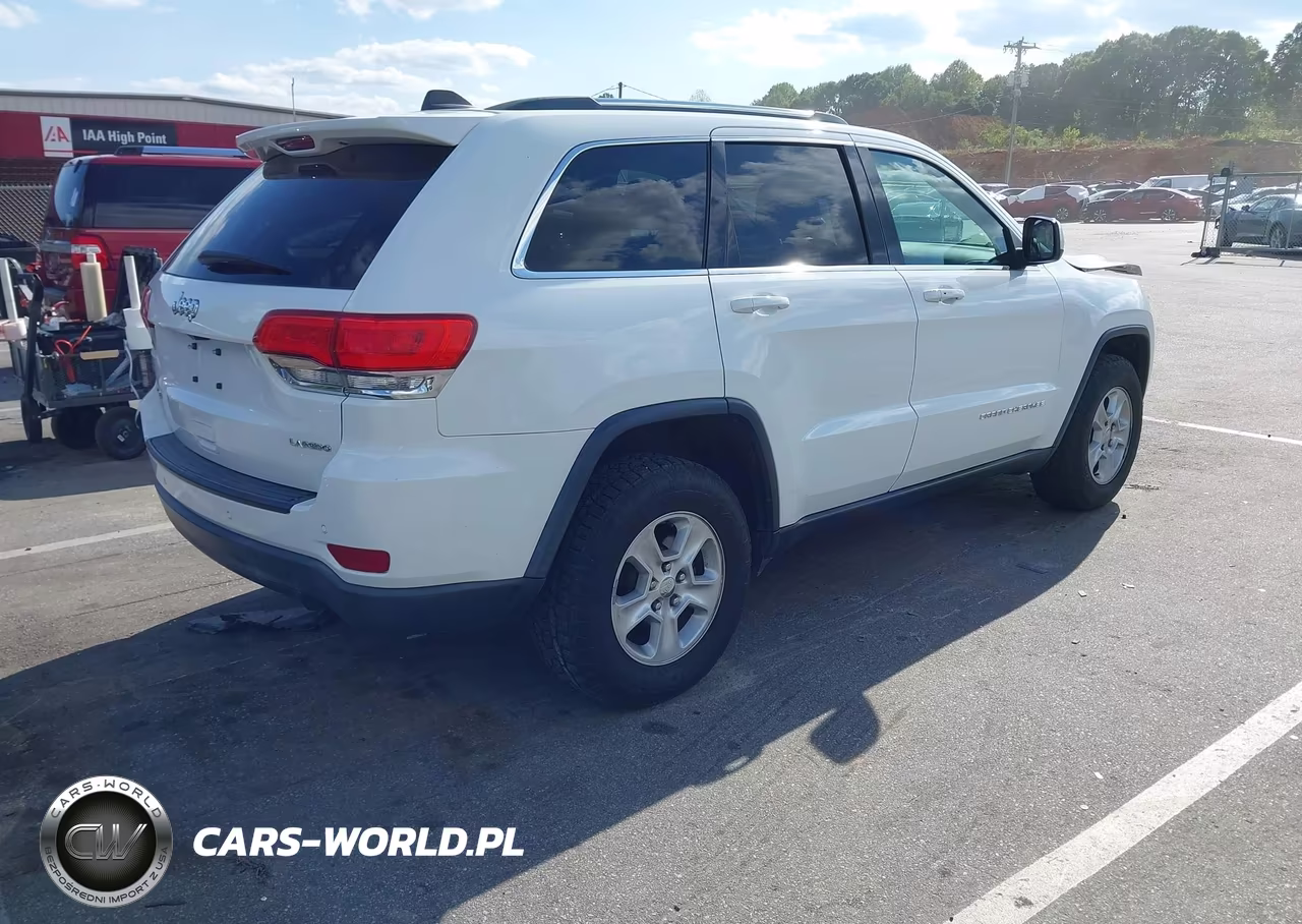 2016 Jeep Grand Cherokee Laredo VIN:1C4RJFAGXGC491026 - 4