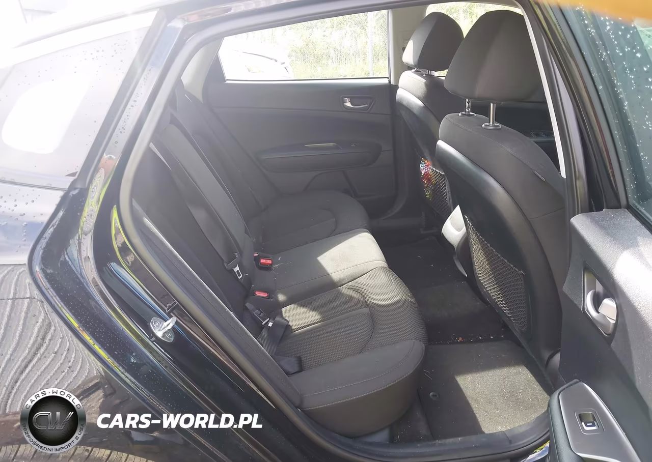 2019 Kia Optima Lx VIN:5XXGT4L33KG355331 - 8