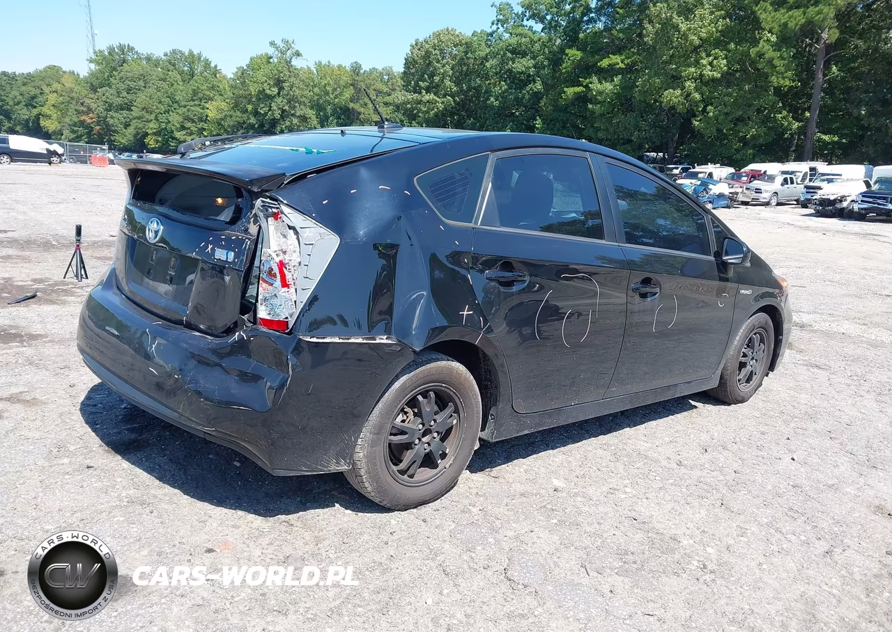 2014 Toyota Prius Four VIN:JTDKN3DU4E0373445 - 4