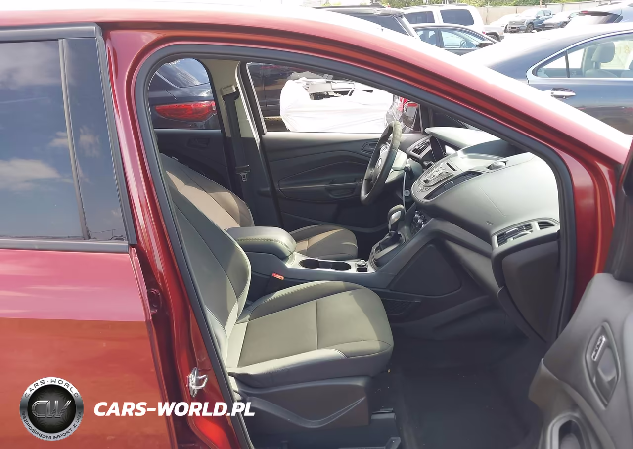 2015 Ford Escape S VIN:1FMCU0F70FUB38298 - 5
