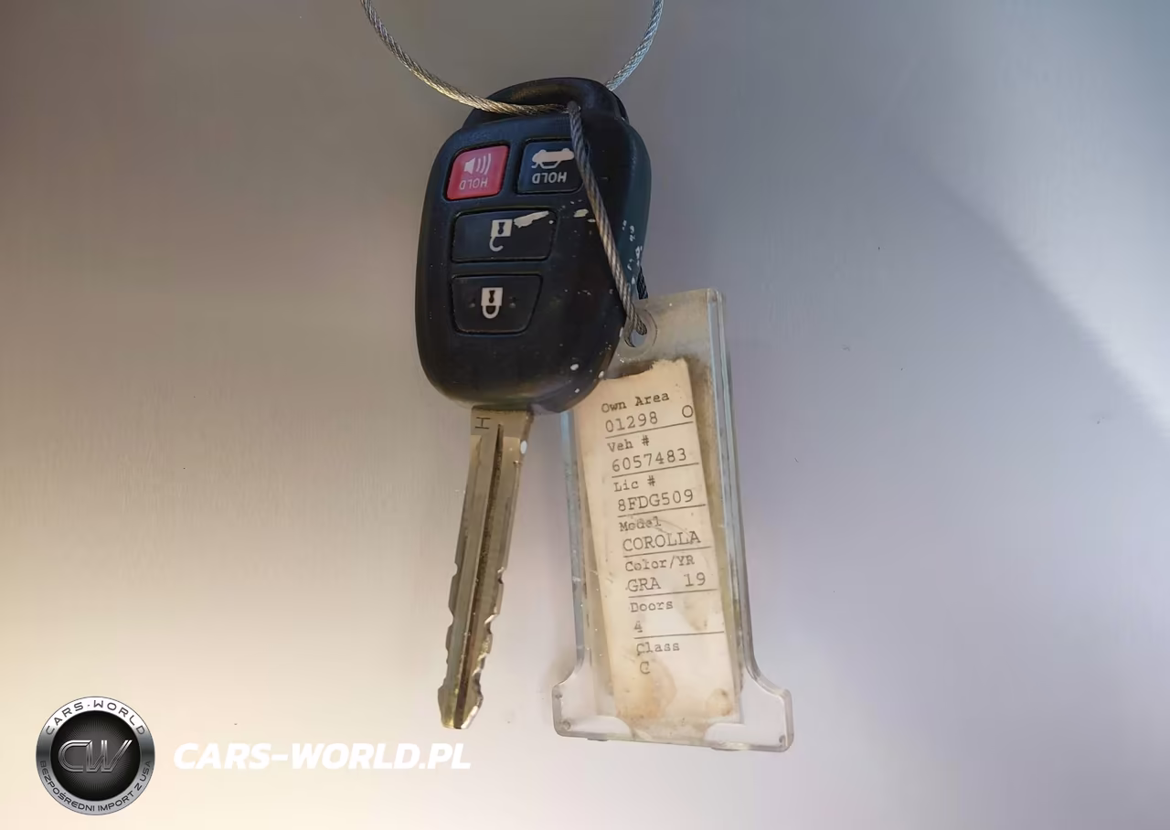 2019 Toyota Corolla Le VIN:5YFBURHE9KP887799 - 11