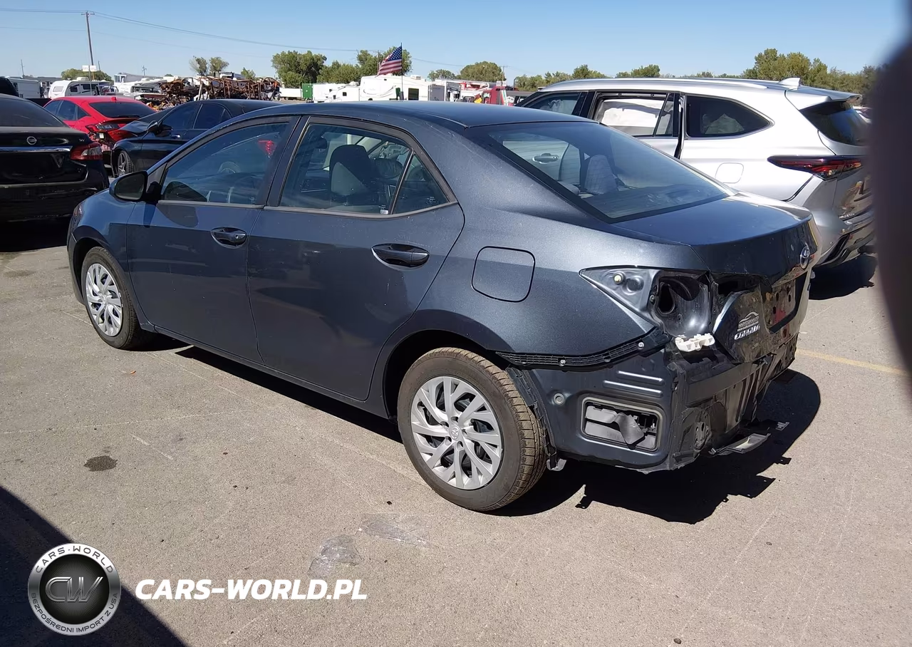 2019 Toyota Corolla Le VIN:5YFBURHE9KP887799 - 3
