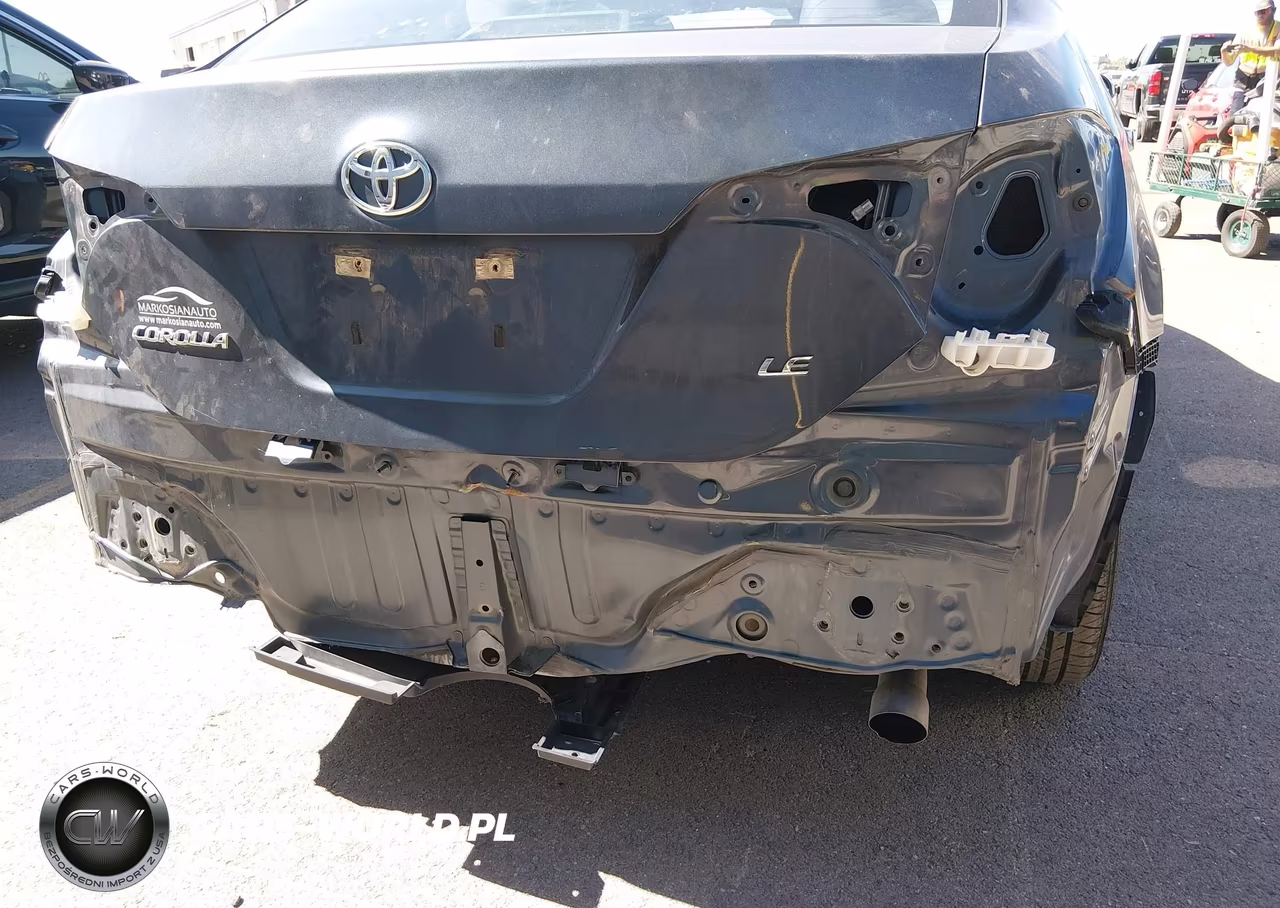 2019 Toyota Corolla Le VIN:5YFBURHE9KP887799 - 6