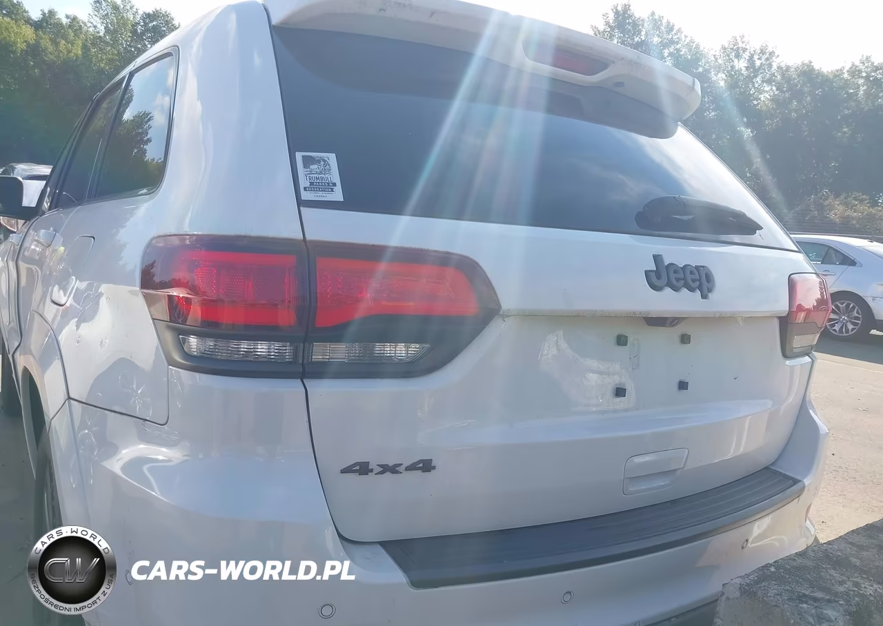 2019 Jeep Grand Cherokee High Altitude 4X4 VIN:1C4RJFCG9KC527696 - 16
