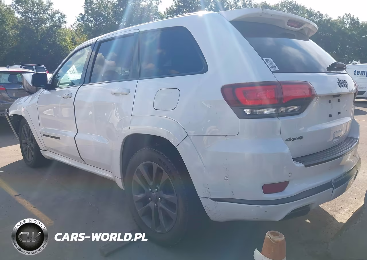 2019 Jeep Grand Cherokee High Altitude 4X4 VIN:1C4RJFCG9KC527696 - 3