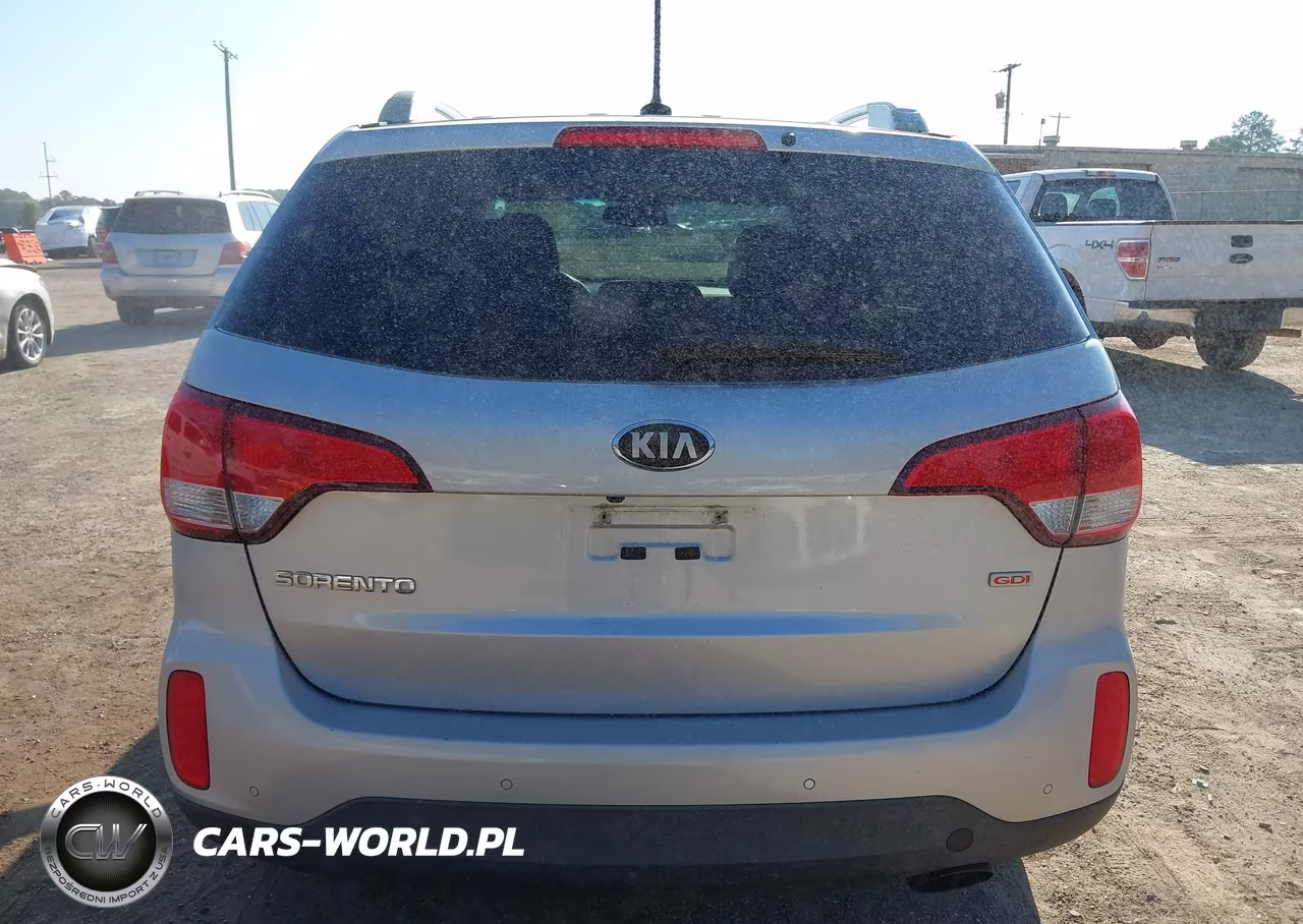2015 Kia Sorento Lx VIN:5XYKT3A65FG584175 - 16
