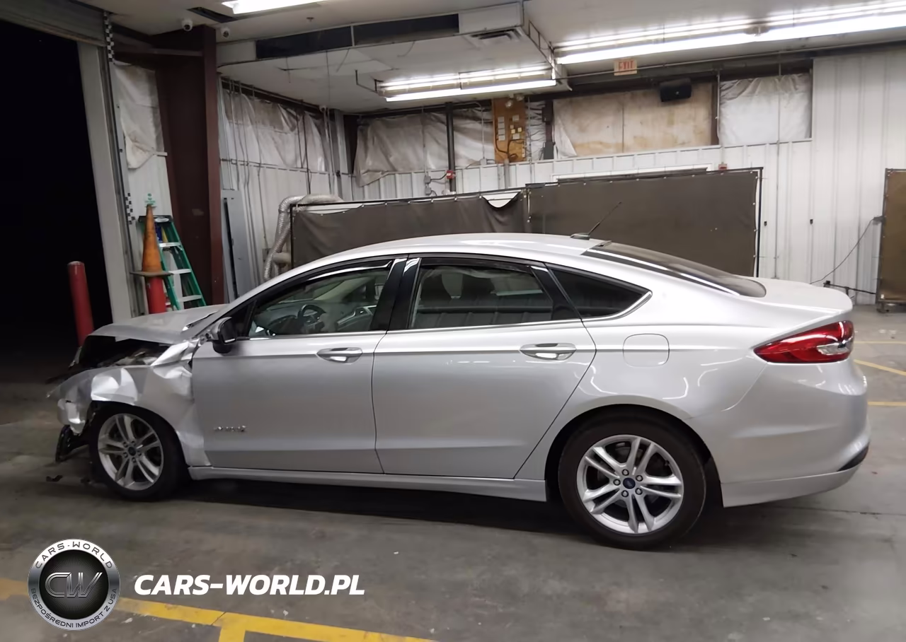 2018 Ford Fusion Hybrid Se VIN:3FA6P0LU6JR131462 - 13
