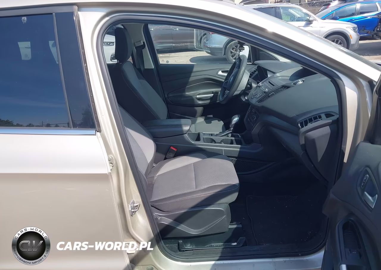 2018 Ford Escape Se VIN:1FMCU0GD5JUC69563 - 5