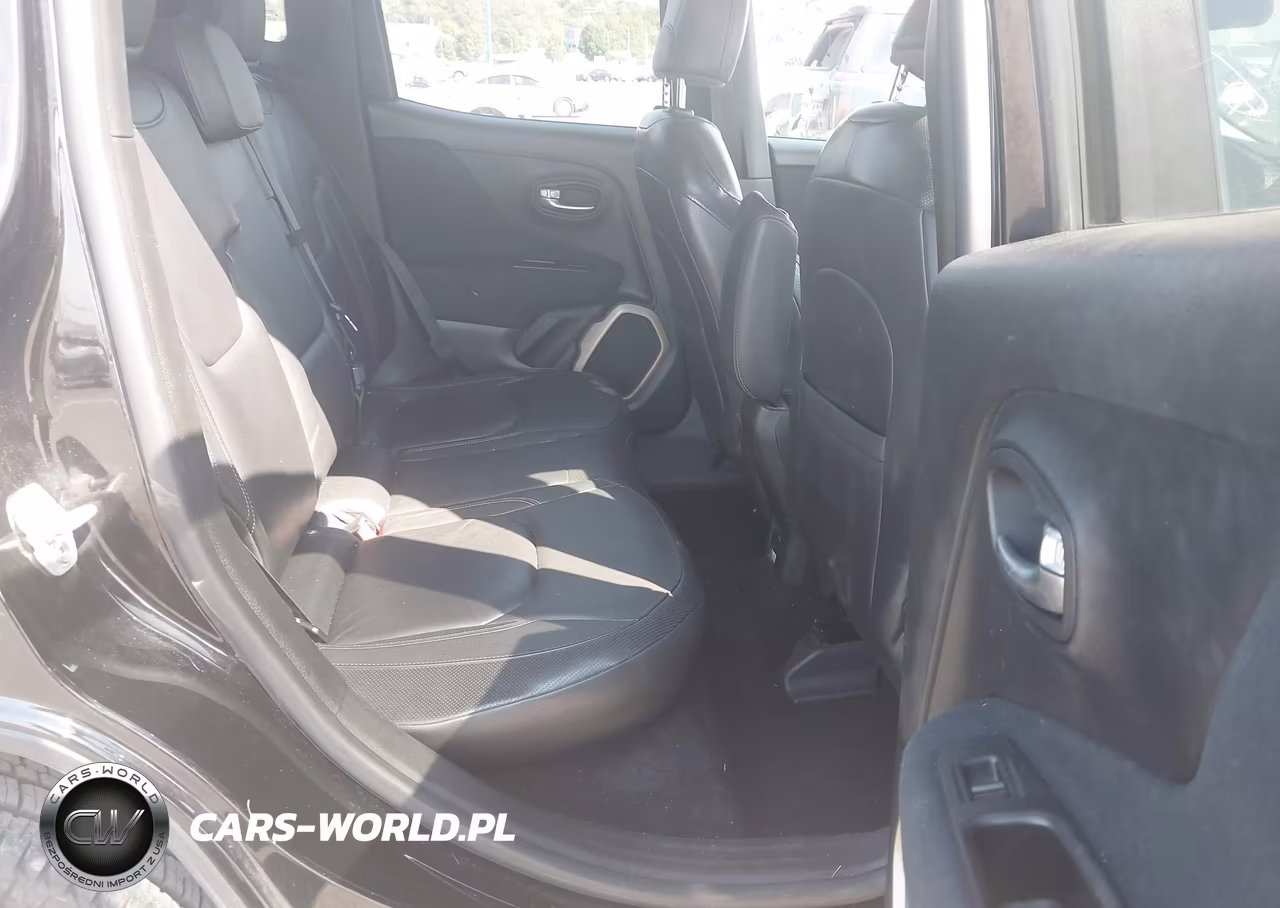 2016 Jeep Renegade Limited VIN:ZACCJADT4GPC84581 - 8