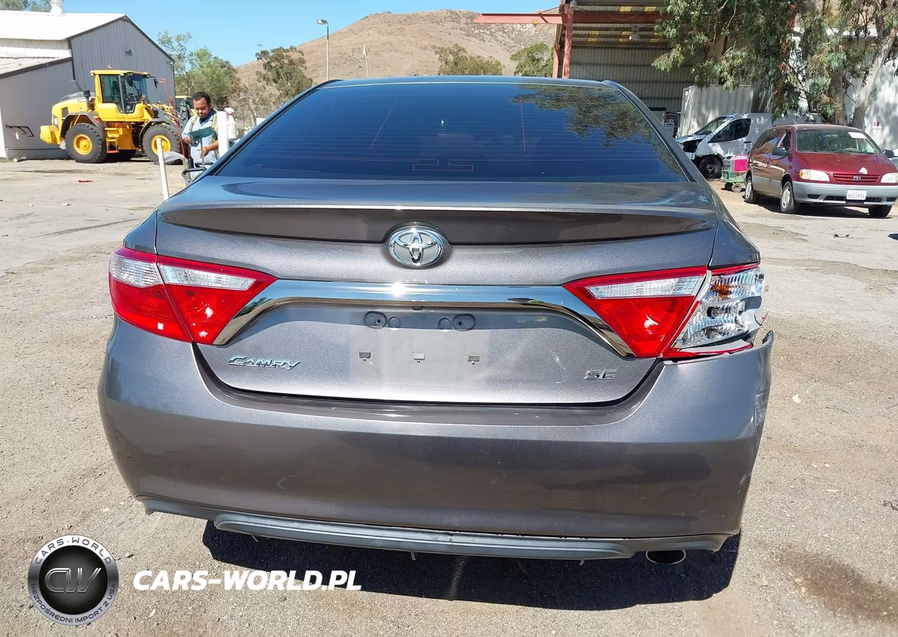 2017 Toyota Camry Se VIN:4T1BF1FK7HU352840 - 16