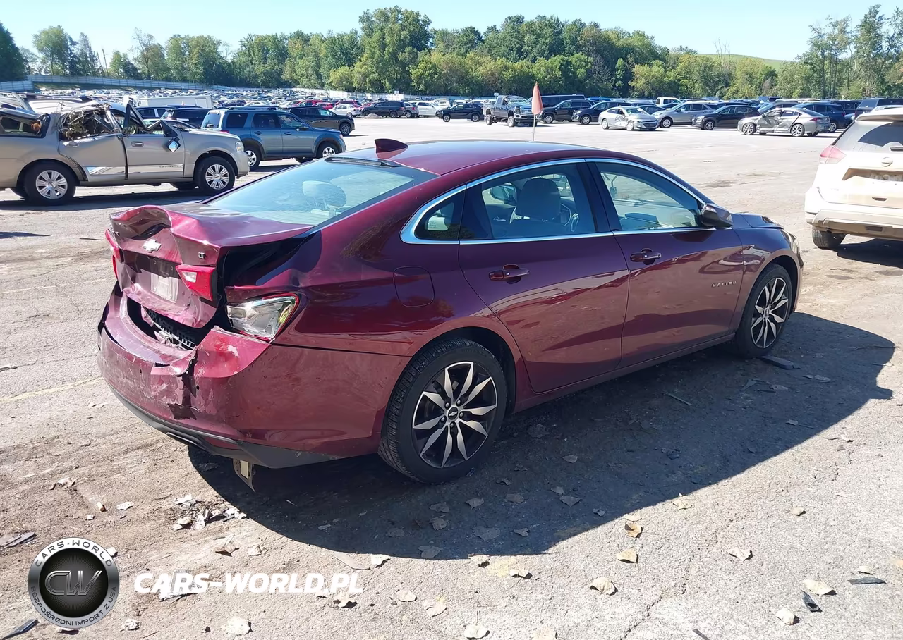2016 Chevrolet Malibu 2Lt VIN:1G1ZF5SX5GF326048 - 4