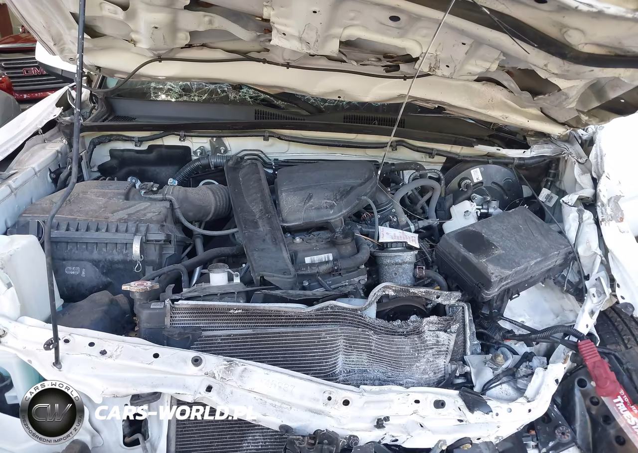 2017 Toyota Tacoma Sr VIN:5TFAX5GN6HX103179 - 10
