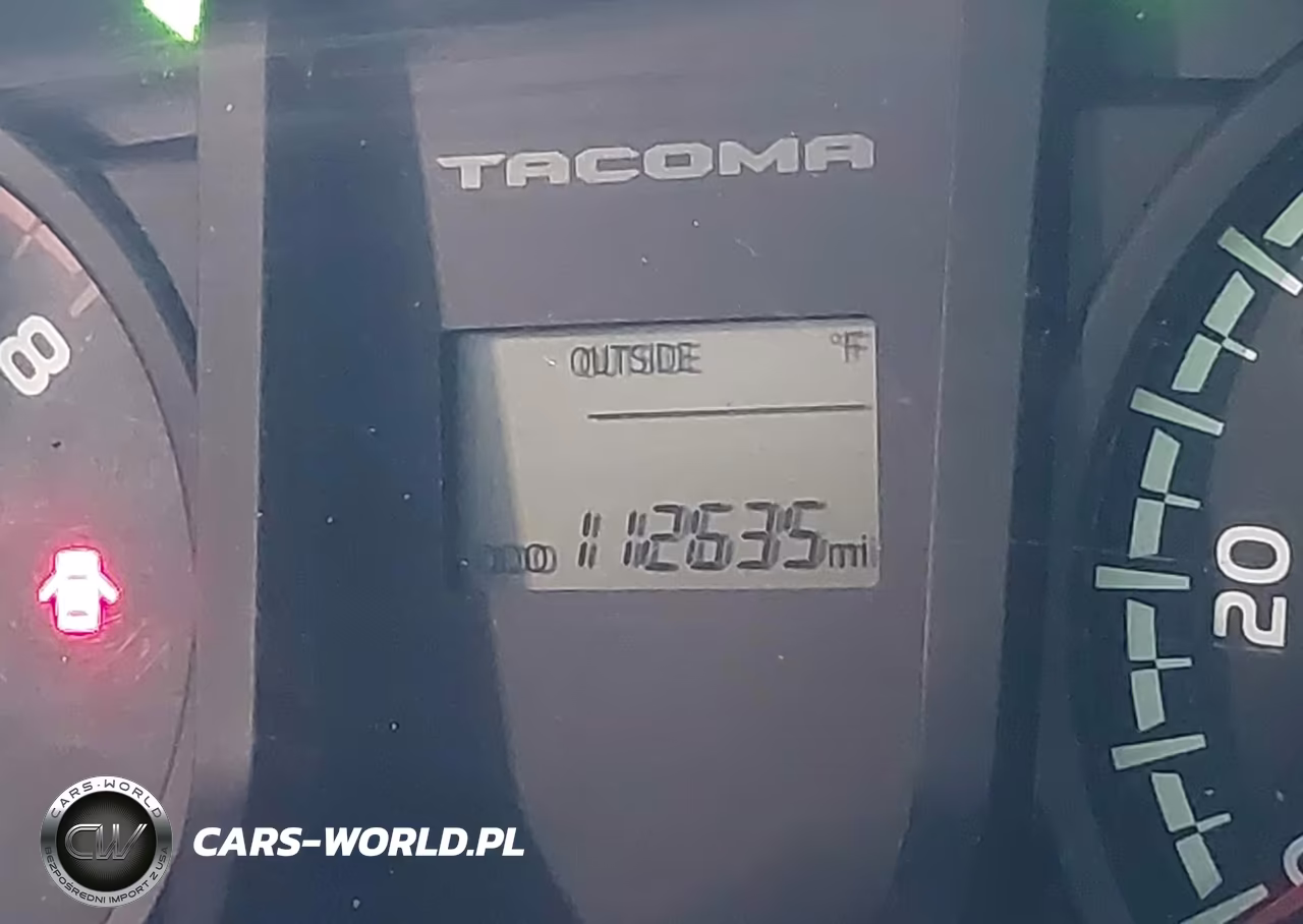2017 Toyota Tacoma Sr VIN:5TFAX5GN6HX103179 - 16