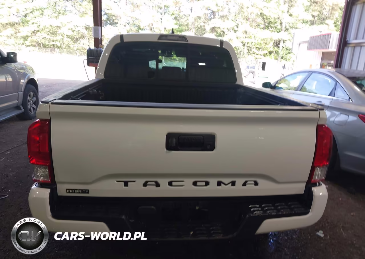 2017 Toyota Tacoma Sr VIN:5TFAX5GN6HX103179 - 17