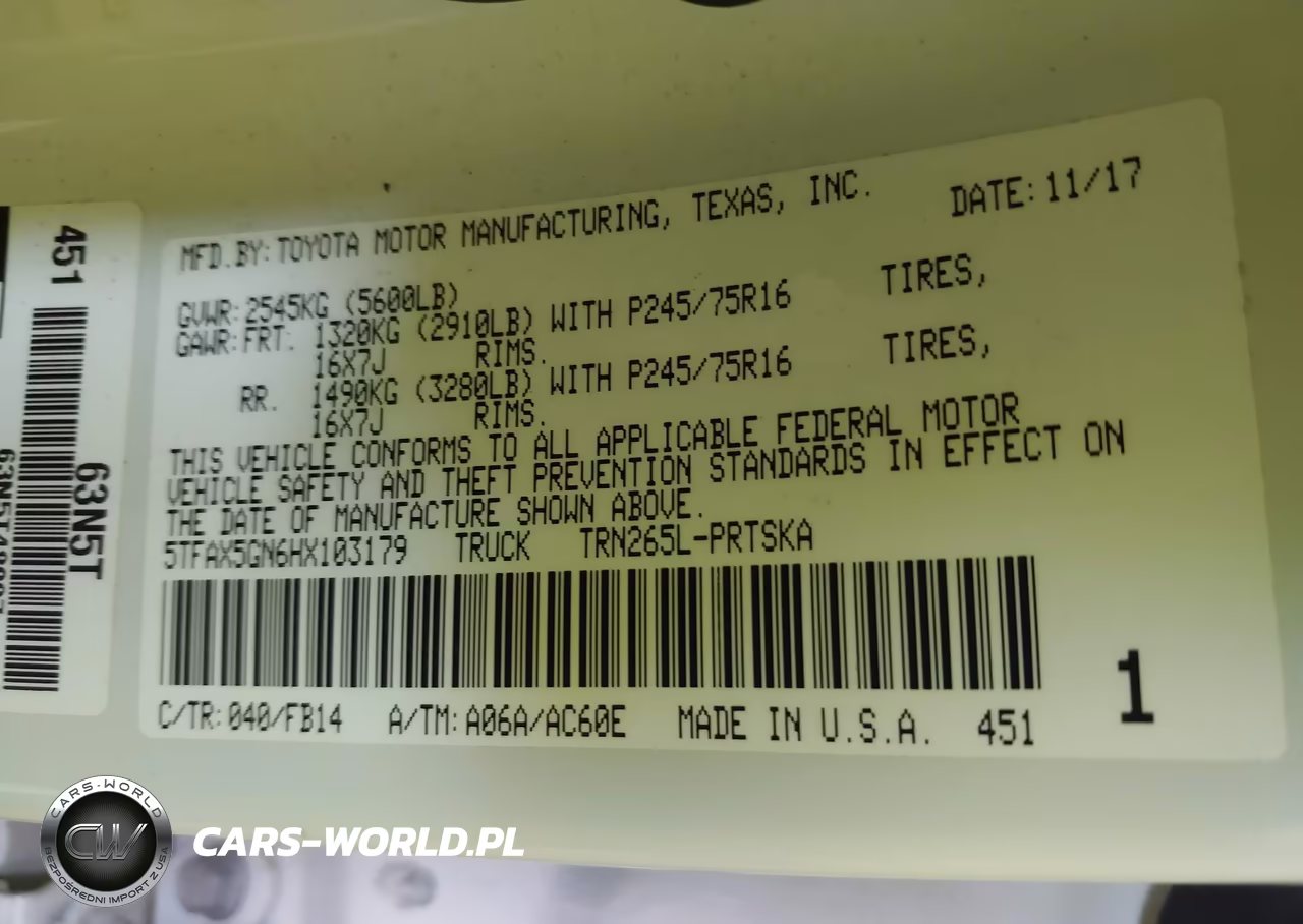 2017 Toyota Tacoma Sr VIN:5TFAX5GN6HX103179 - 9