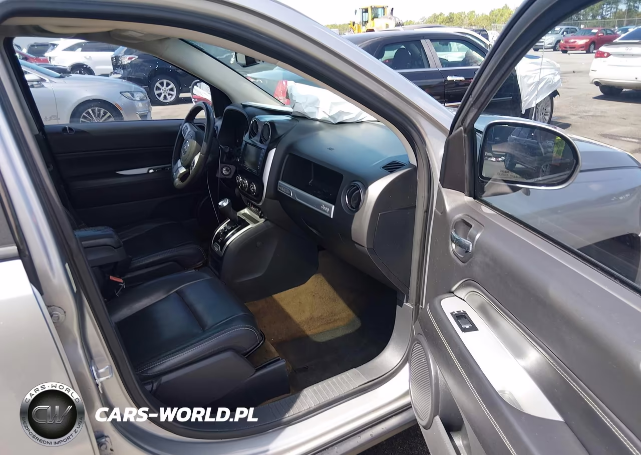2016 Jeep Compass High Altitude Edition VIN:1C4NJCEAXGD732144 - 5