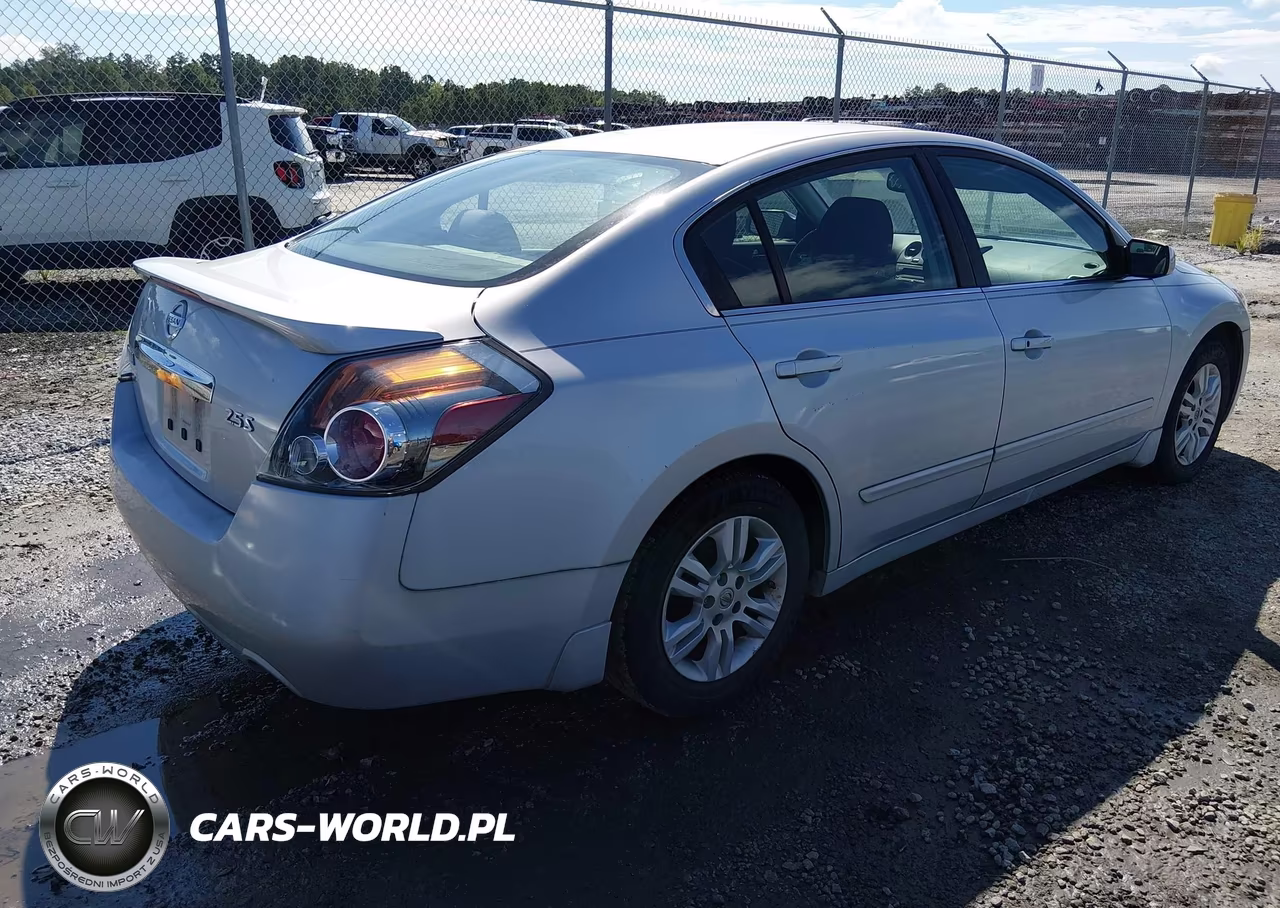2012 Nissan Altima 2.5 S VIN:1N4AL2AP2CN557718 - 4