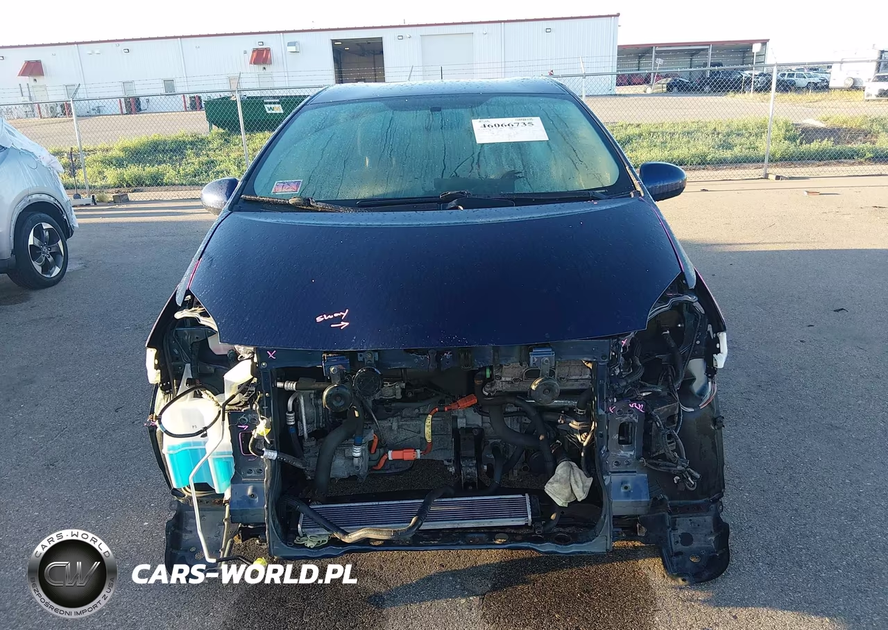 2015 Toyota Prius Two VIN:JTDKN3DU7F0428973 - 12