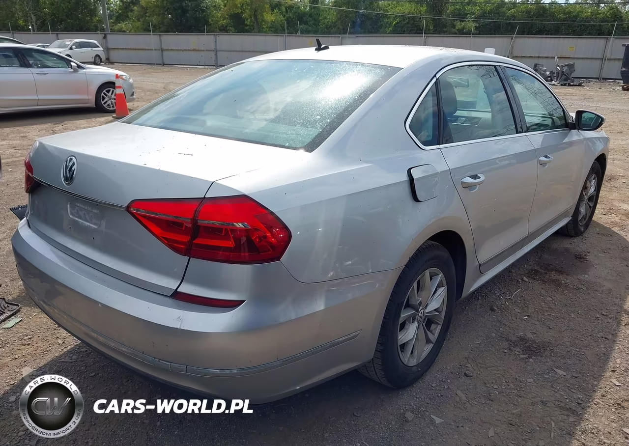 2016 Volkswagen Passat 1.8T S VIN:1VWAS7A30GC070152 - 4