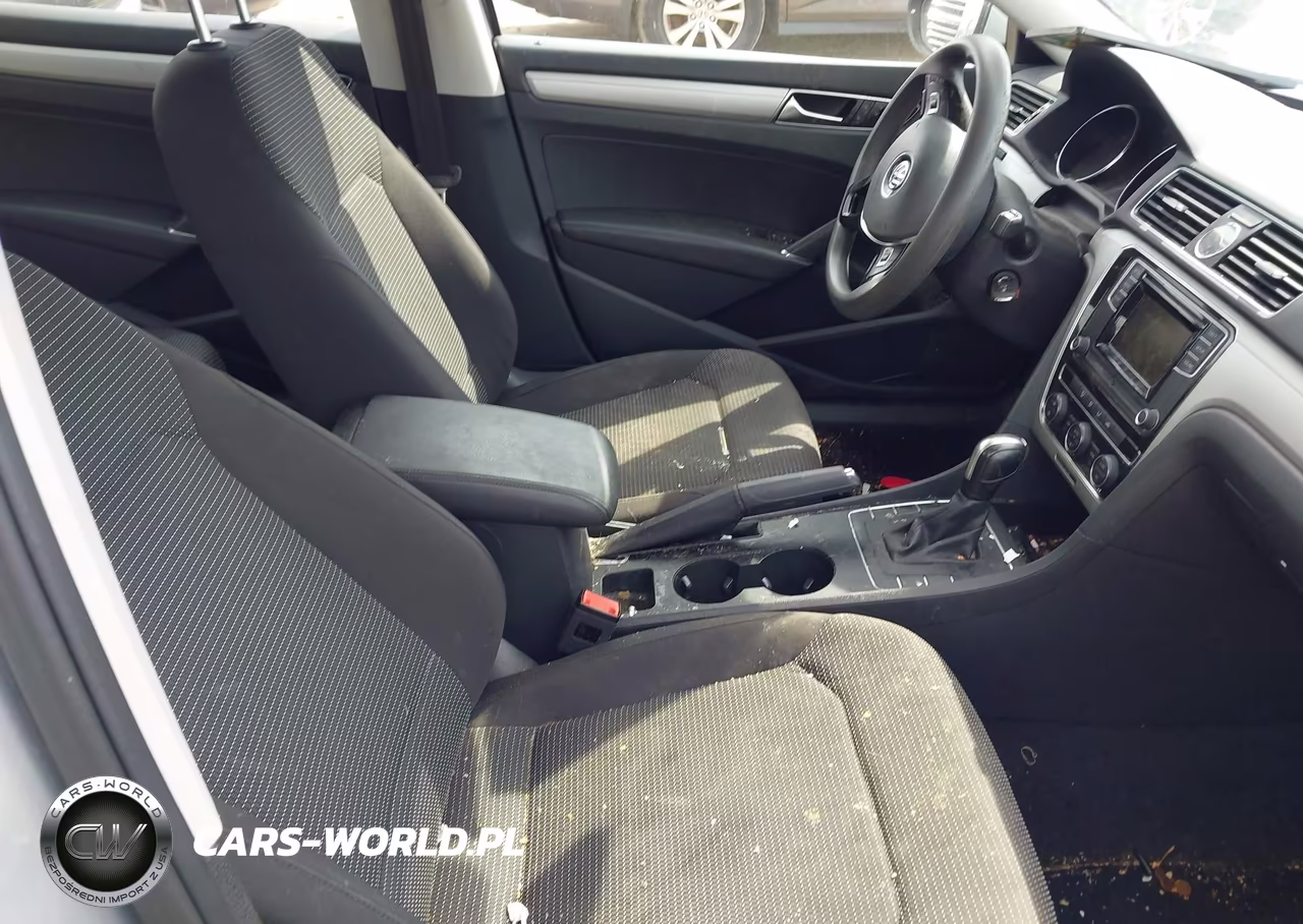 2016 Volkswagen Passat 1.8T S VIN:1VWAS7A30GC070152 - 5