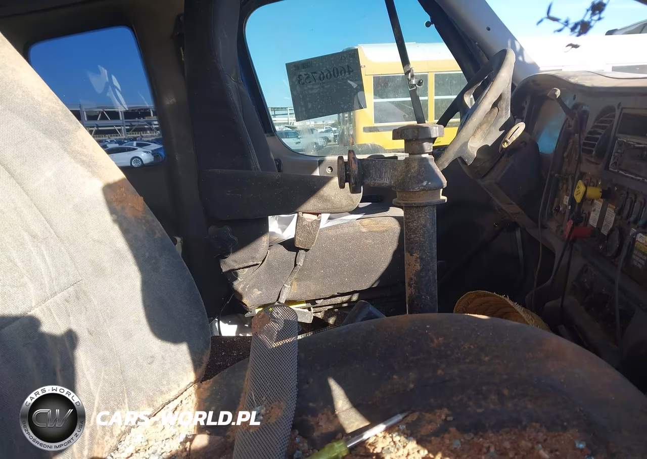 2008 Freightliner M2 112 Medium Duty VIN:1FVHC5CVX8HZ50348 - 5