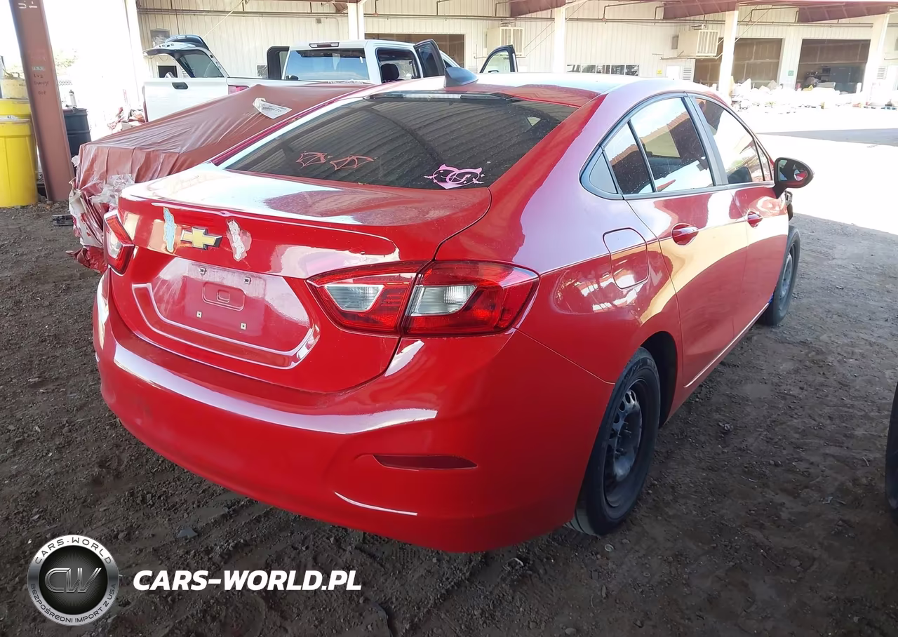 2019 Chevrolet Cruze Diesel VIN:1G1BJ5SM1K7103952 - 4