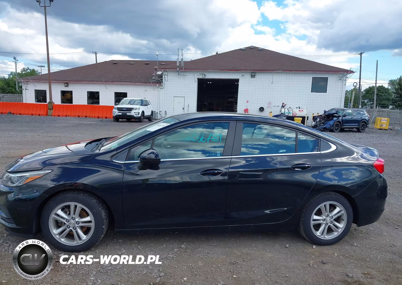 2017 Chevrolet Cruze Lt Auto VIN:1G1BE5SM6H7256324 - 14