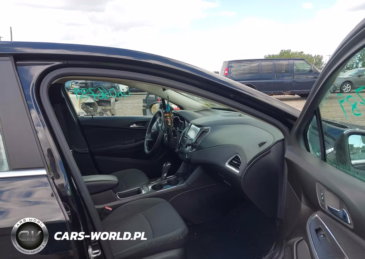 2017 Chevrolet Cruze Lt Auto VIN:1G1BE5SM6H7256324 - 5